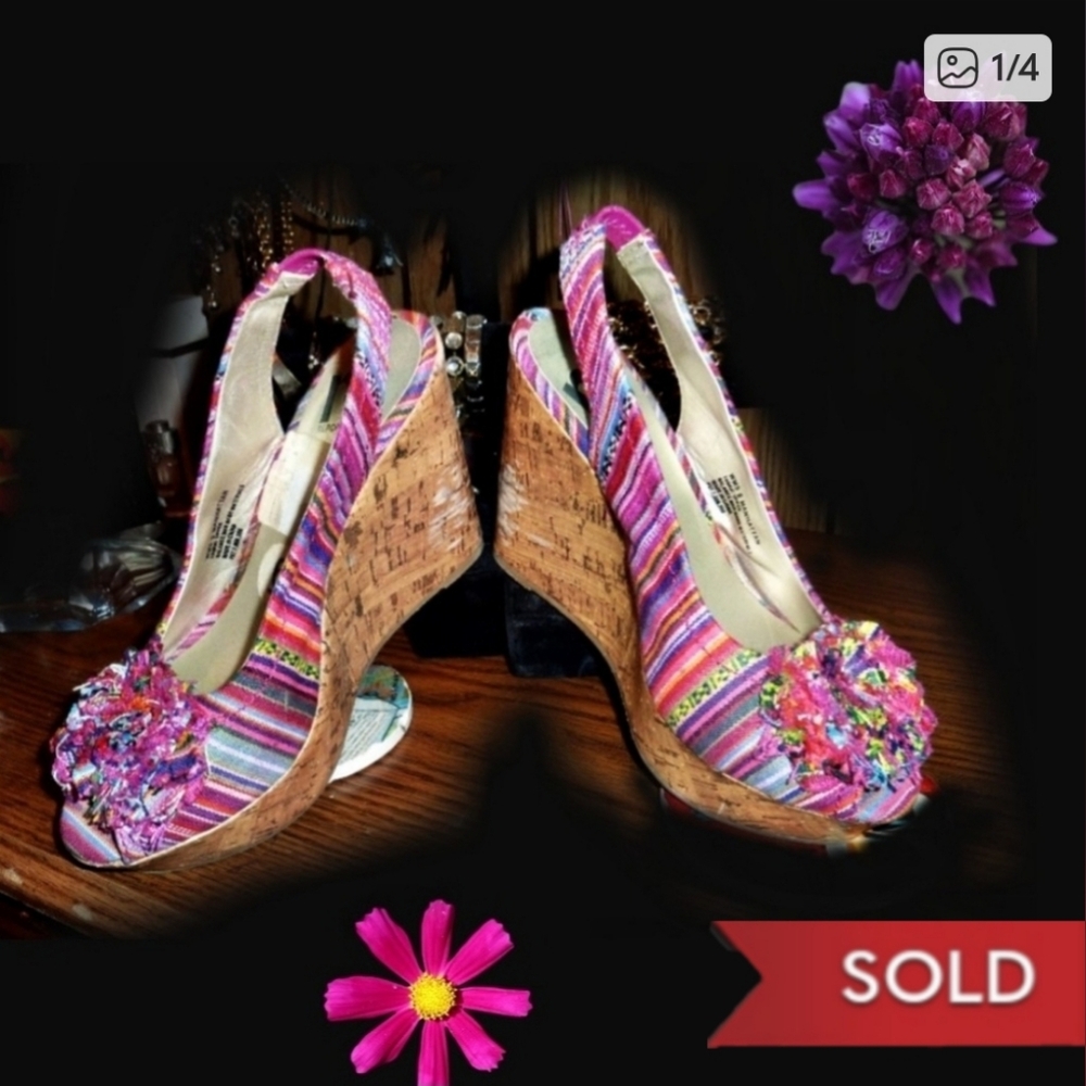 Hot pink stripe wedges